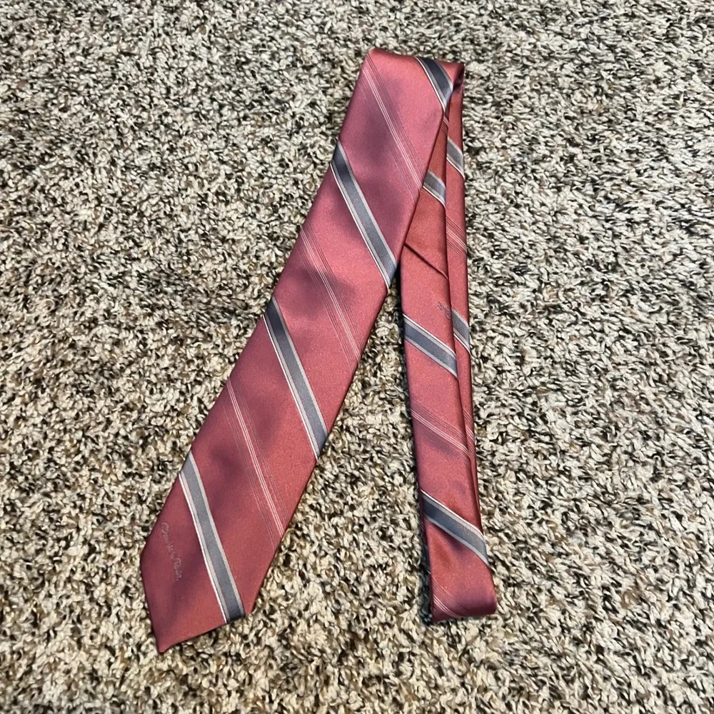 Oscar de la Renta Mens Tie Dusty Rose Pink Grey Striped Silk Blend Designer